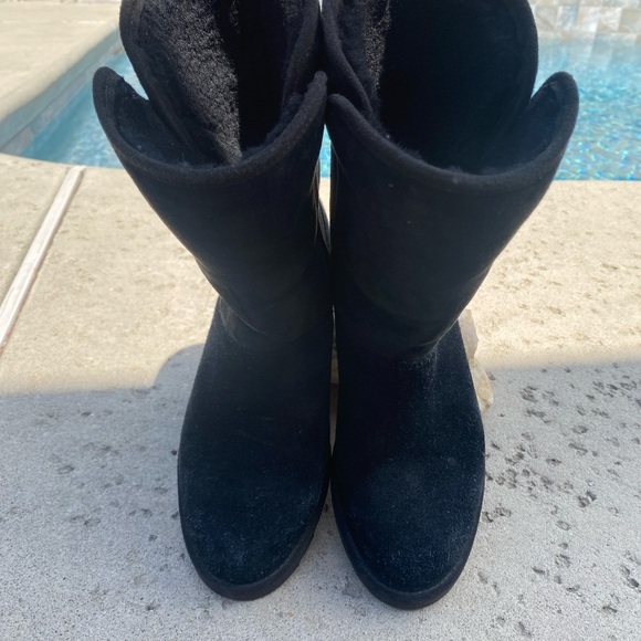 UGG Women's Black Winter Boots women’s size 6.5 - Picture 5 of 8
